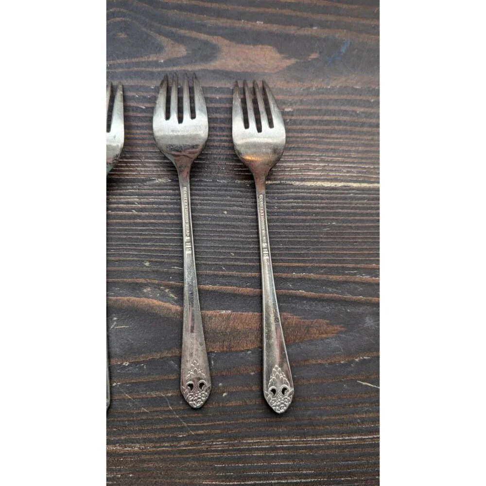 LOVELY LADY Pattern HOLMES & EDWARDS Silver-plate 6x Forks Flatware